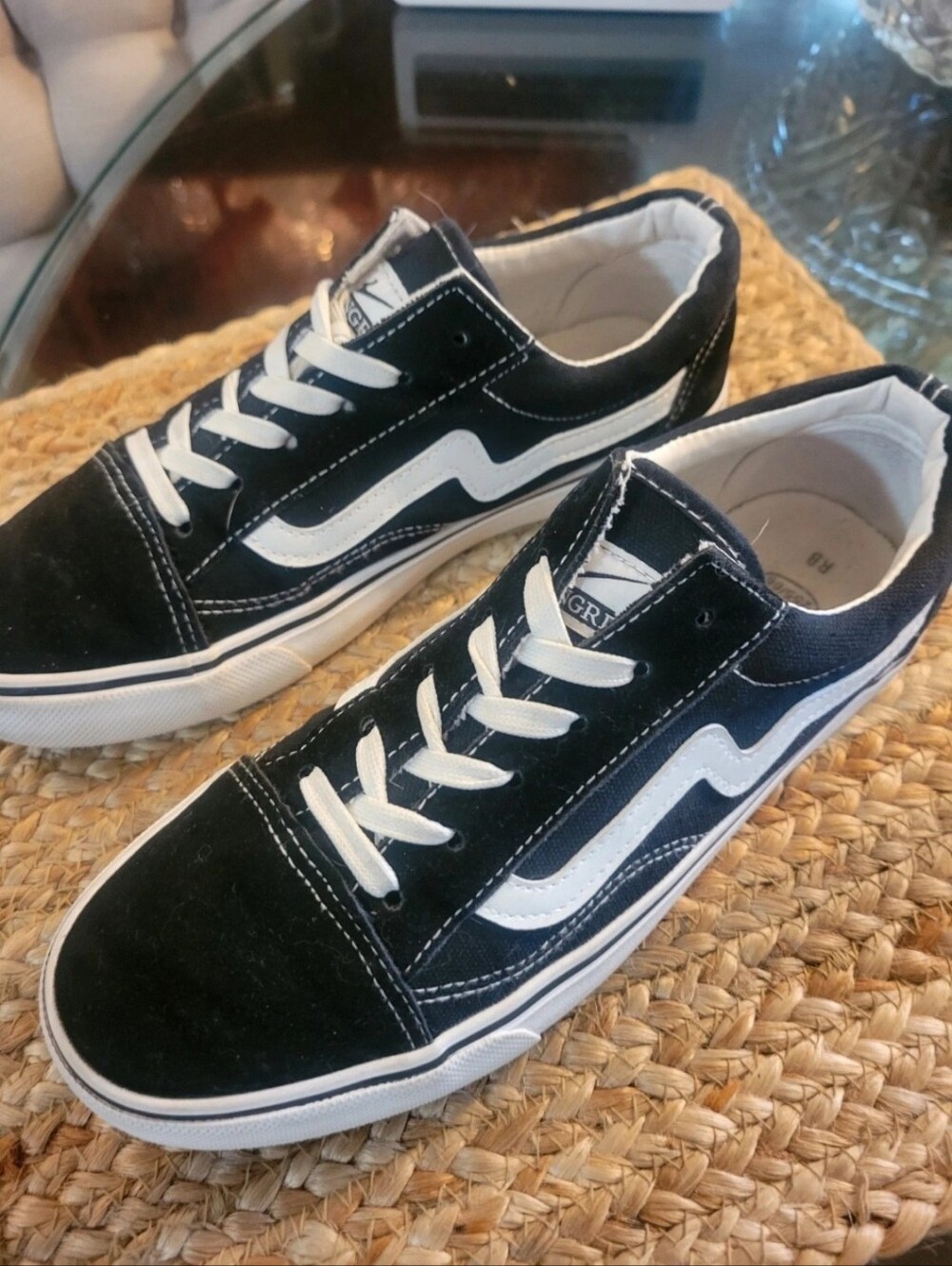 Womans Sneakers - Picture 5 of 14